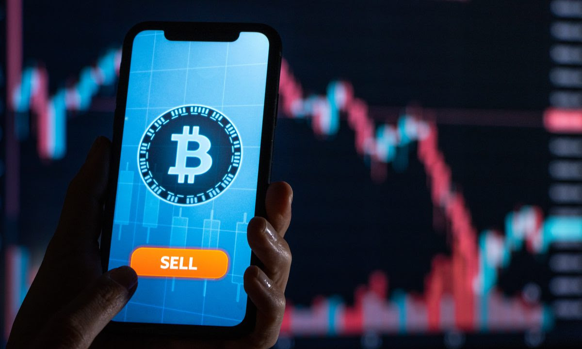 Legendary Investor Charlie Munger Dies: His Investment Wisdom Leaves A Legacy In The Crypto World
